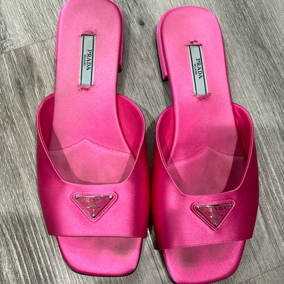 Prada pink sandals satin- final price - Picture 1 of 4